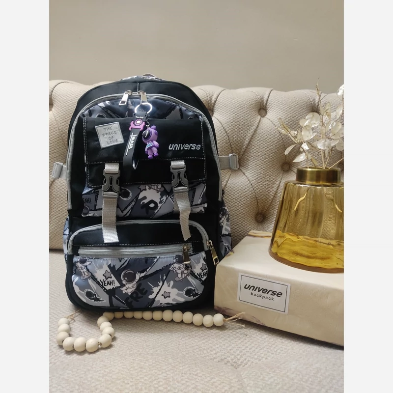 کوله پشتی یونیورس